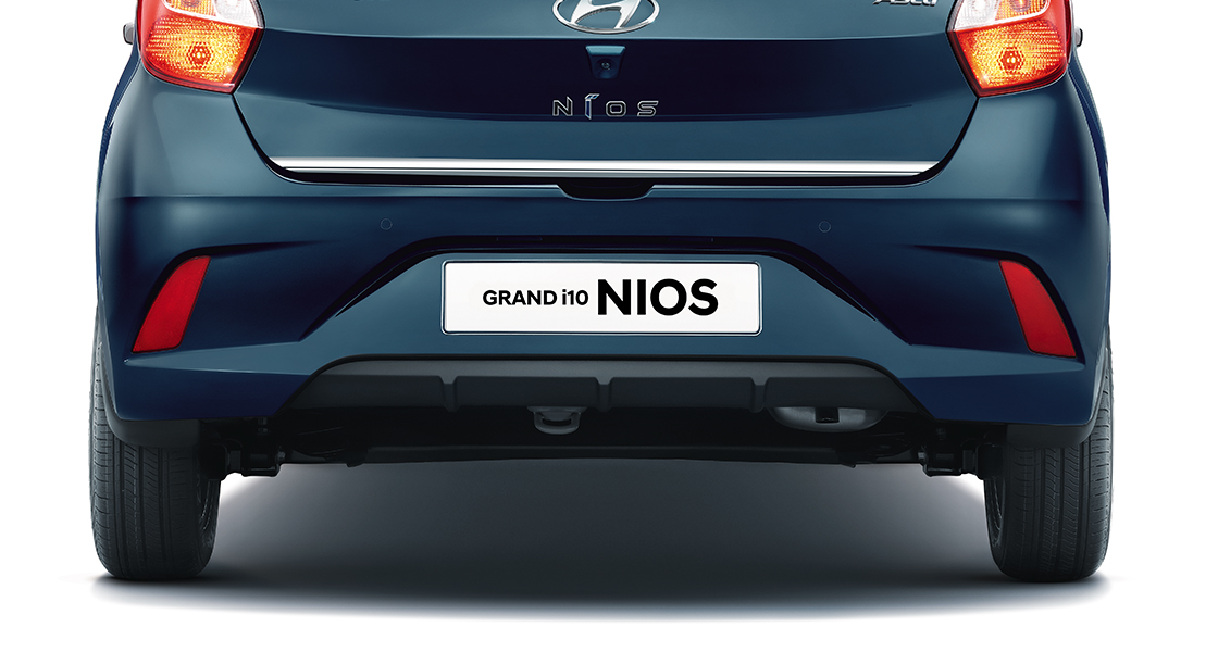 Closer view of rear combination lamp