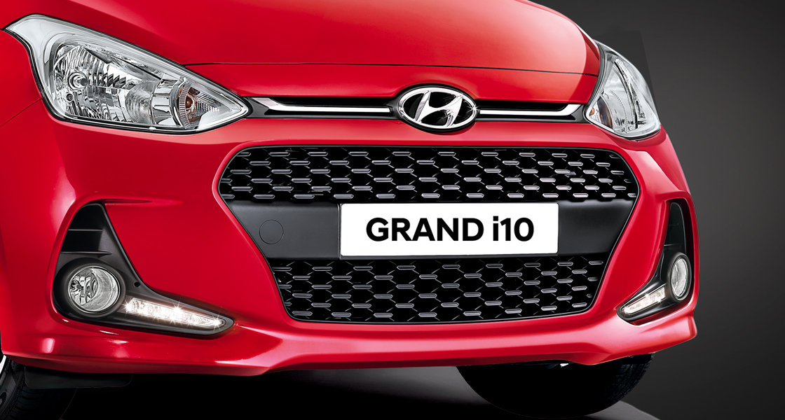 Chrome-coated radiator grille with Hyundai Motors Company logo