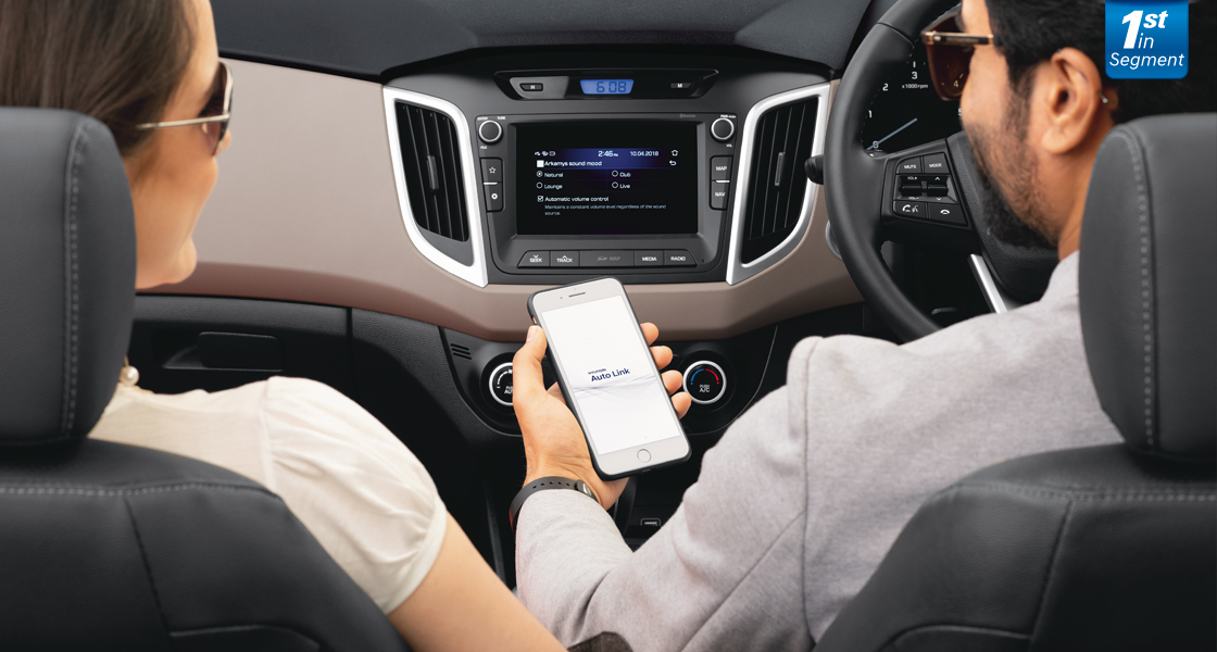 Center fascia with navigation screen